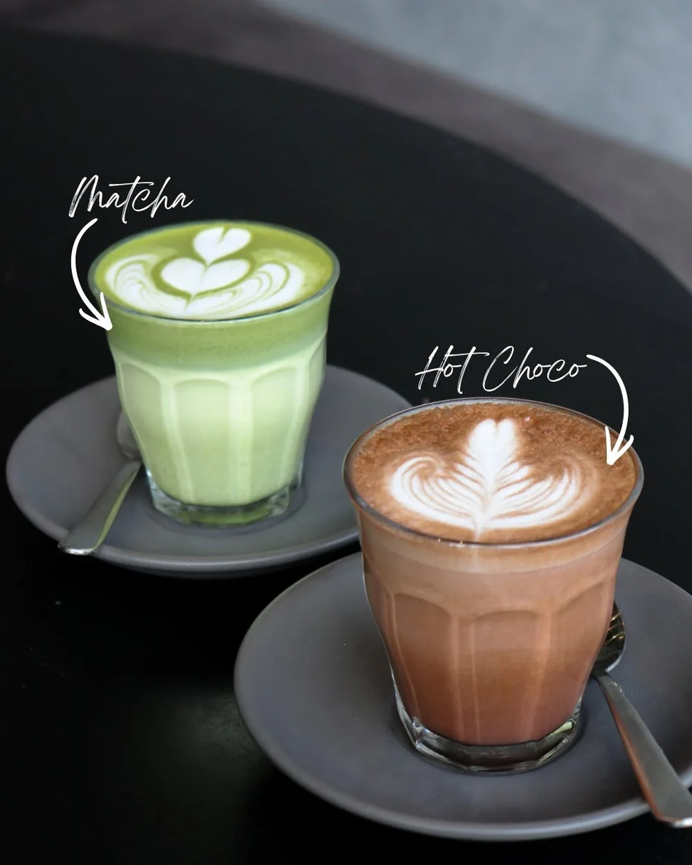 Hot matcha and hot chocolate with latte art at Hikari